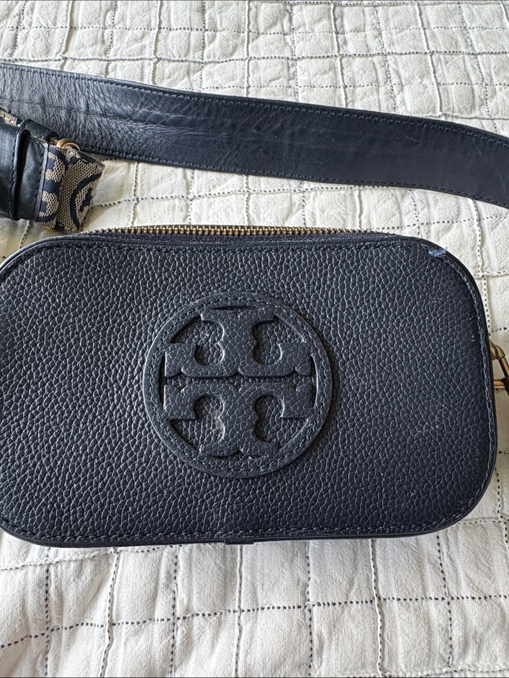 Tory Burch Black Leather Crossbody with Logo Strap - Picture 3 of 7